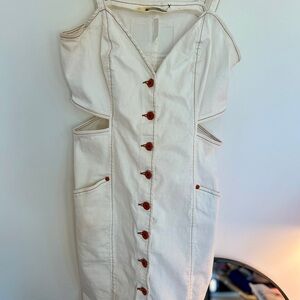 Onca‎ preta Stylish Cream Mini Dress with open sizes size M